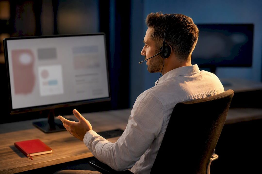 Representative conducting outbound business development outreach